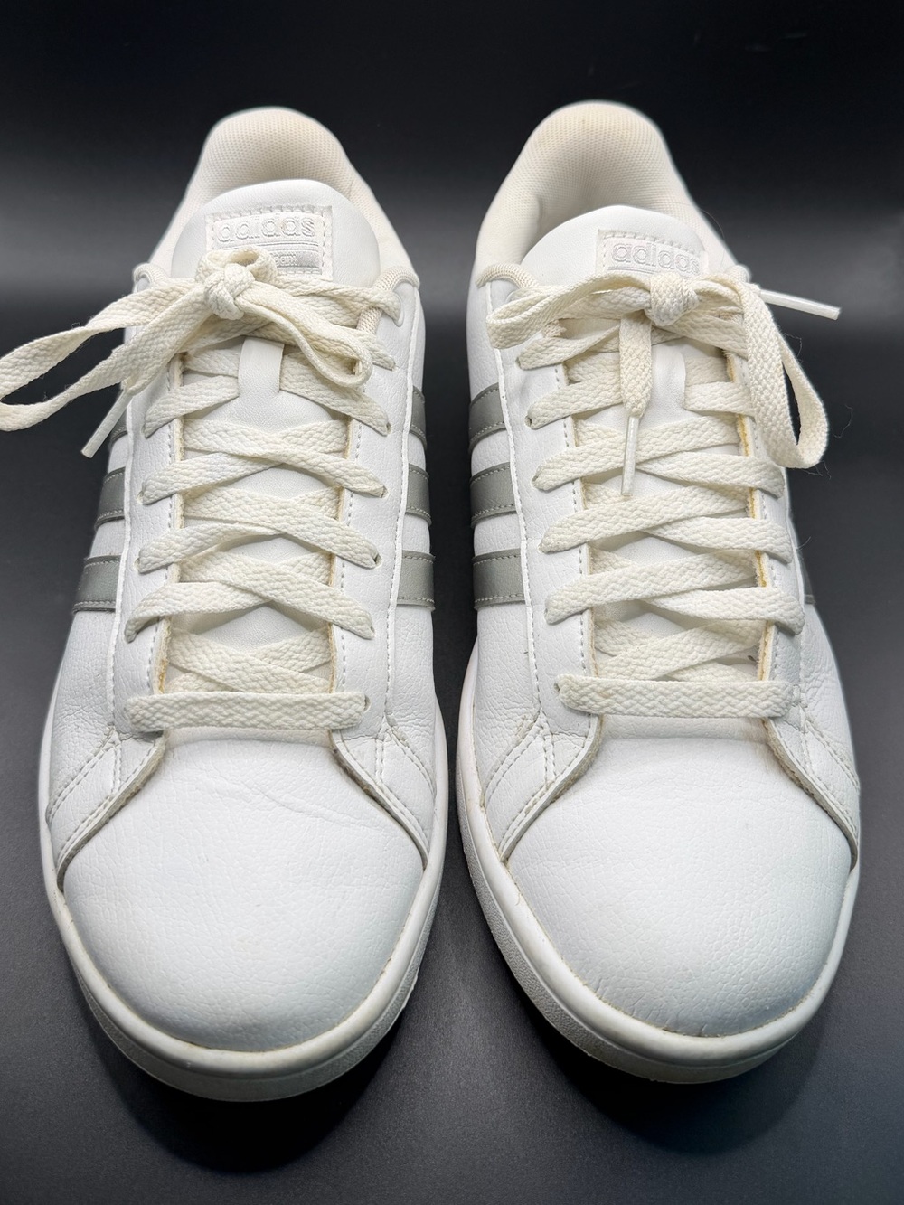 Adidas Cloudfoam Advantage White Metallic Silver Sneakers Size 9.5